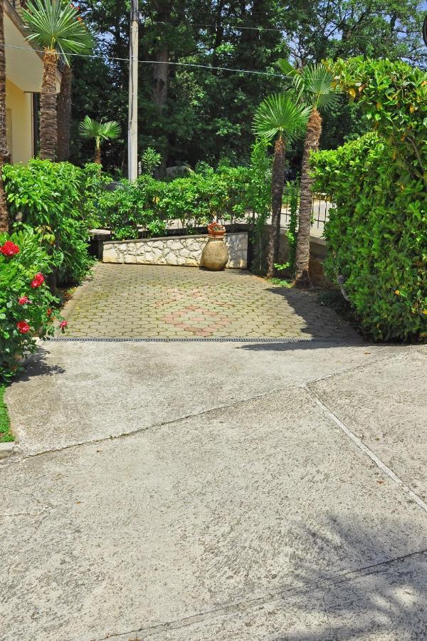 Apartments With A Parking Space Opric, Opatija - 7728 ลอฟราน ภายนอก รูปภาพ